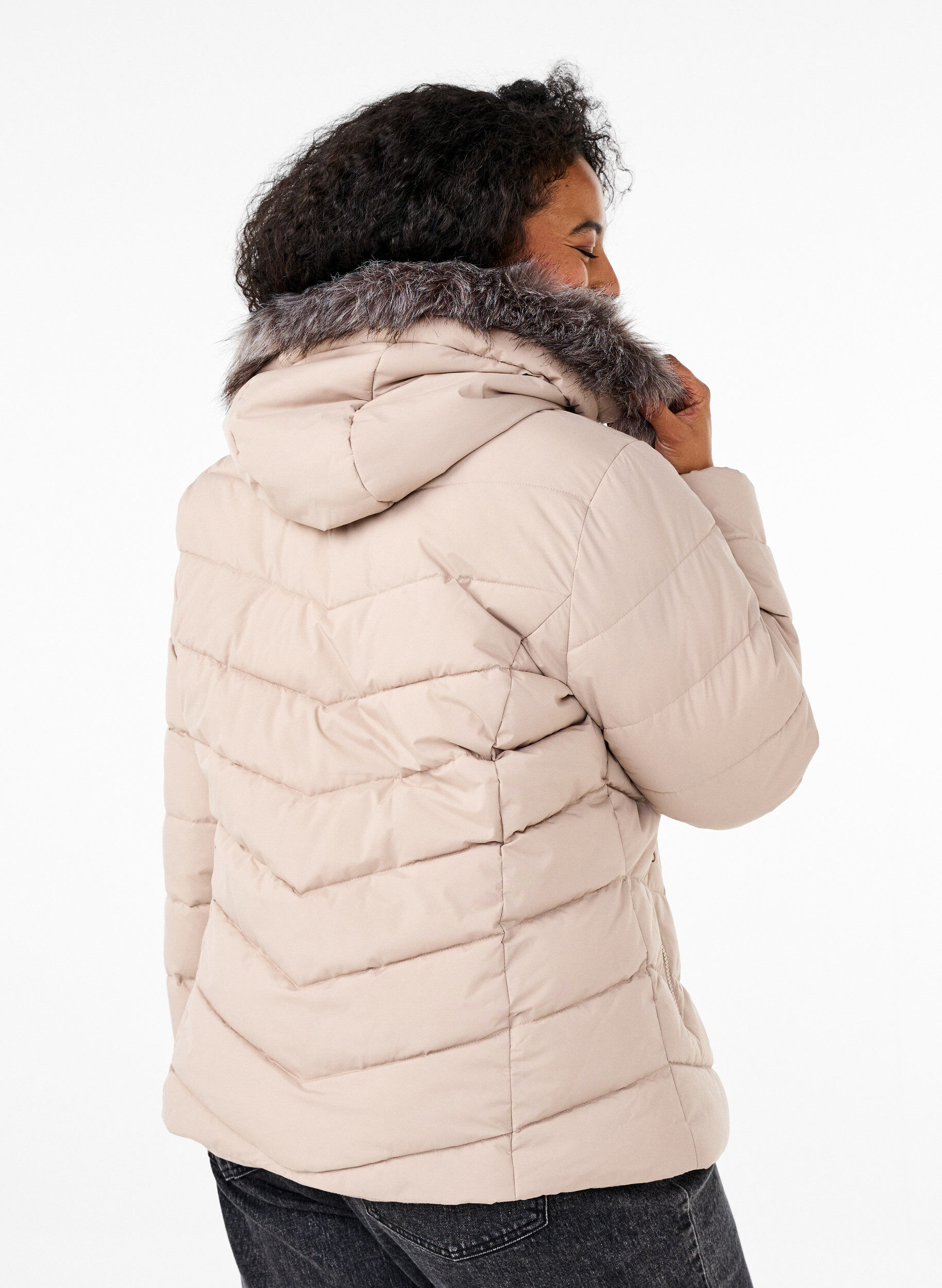 ZizziKort pufferjacka med huva, Beige, Model image number 2