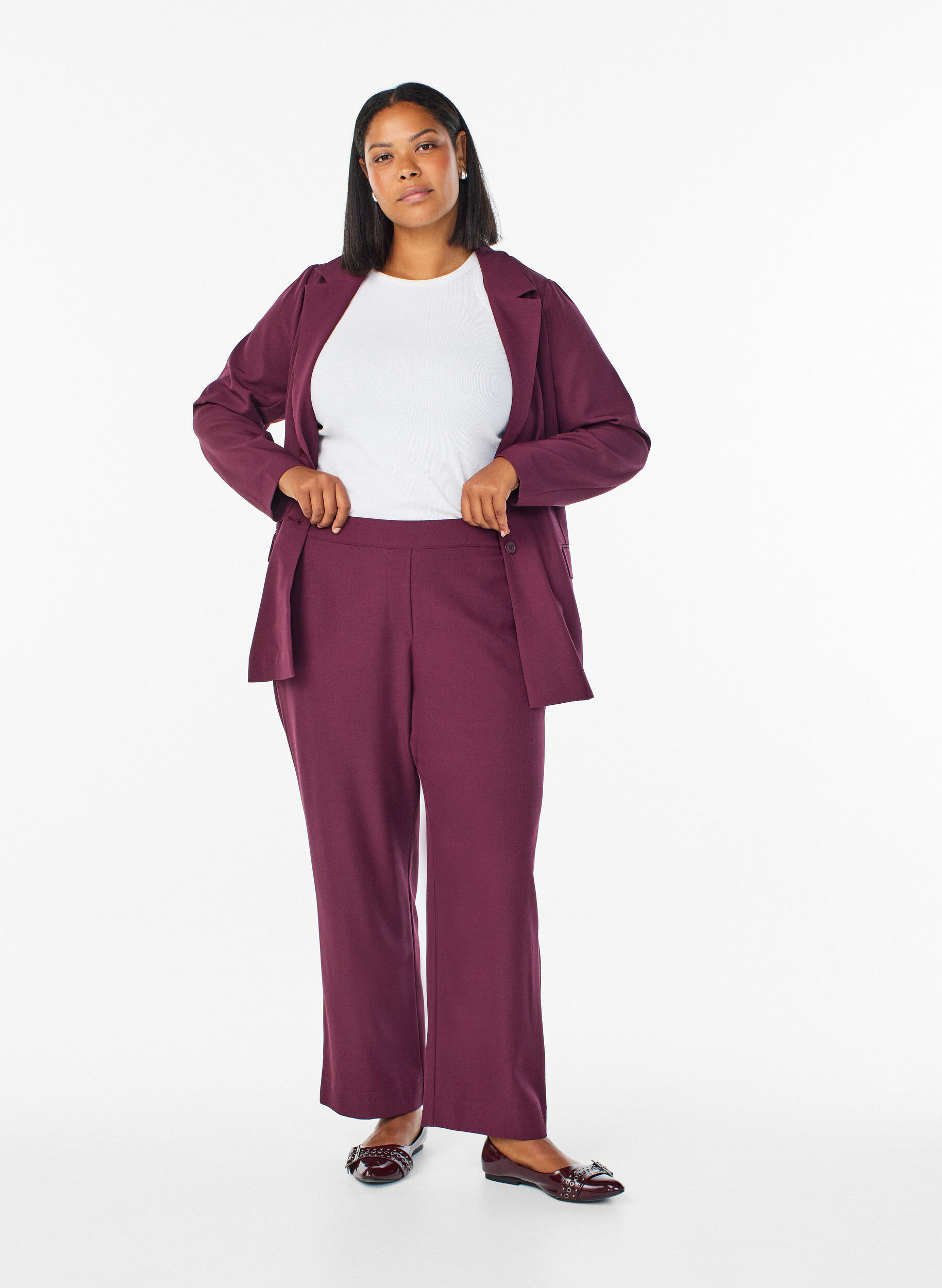 L&ouml;sa byxor med fickor, M&ouml;rk Bordeaux, Model
