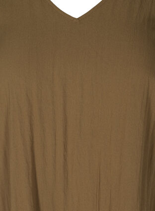 Kortärmad viskosklänning med v-ringning, Kangaroo, Packshot image number 2