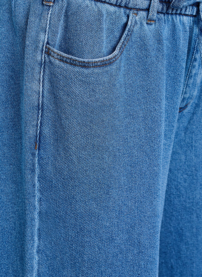 Jeans med l&ouml;s passform, res&aring;r och dragsko, Bl&aring;, Packshot image number 2