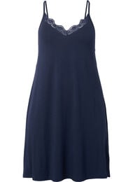 Nattlinne i viskos med spetskant, Bl&aring;