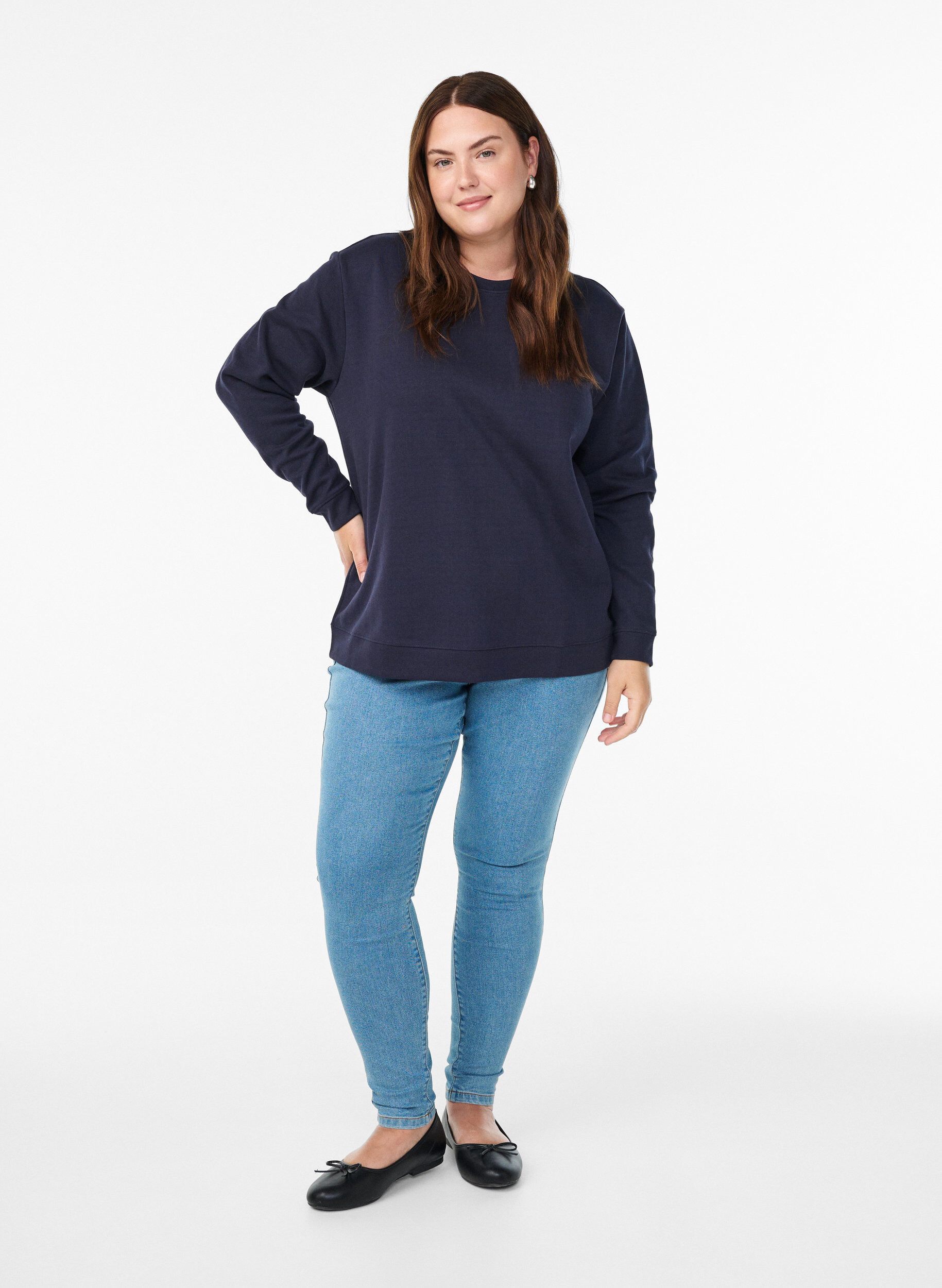 Zizzi Sweatshirt med rund halsringning, Bl&aring;, Model image number 1