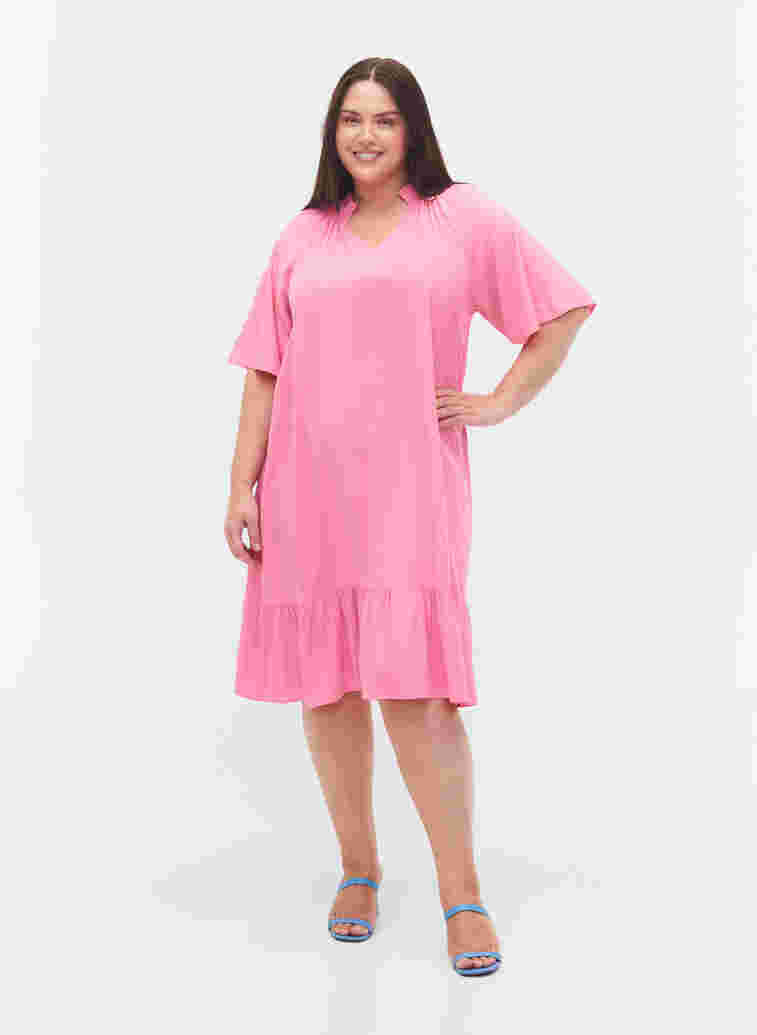 Kortärmad klänning i viskos med v-ringning, Aurora Pink, Model image number 2