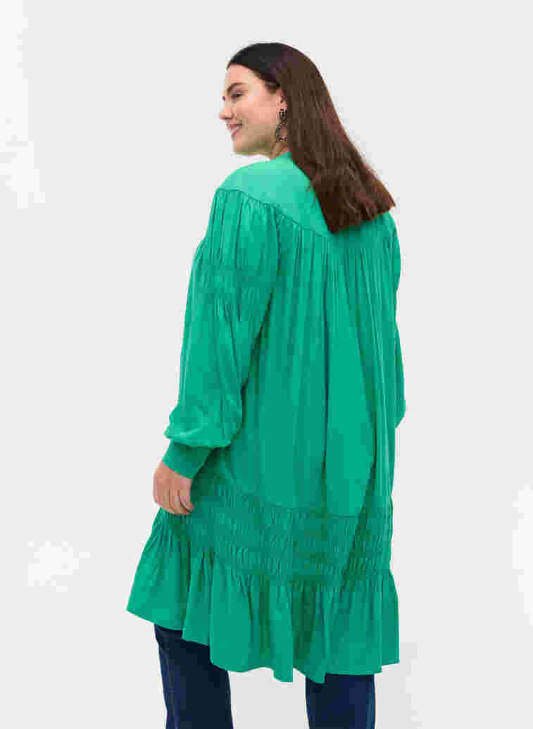 Långärmad viskosklänning med smockdetaljer, Mint, Model image number 1