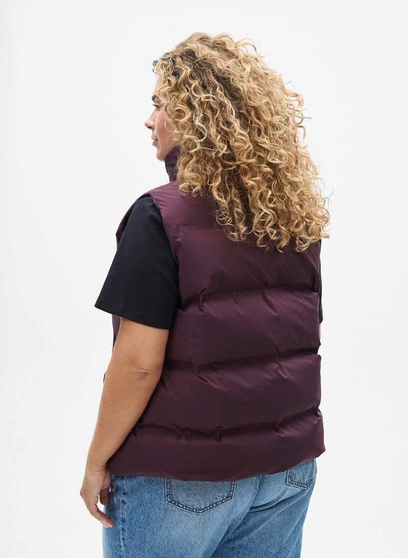 Kort pufferjacka med h&ouml;g krage, M&ouml;rk Bordeaux, Model image number 2