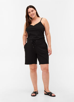 Enfärgade shorts med fickor, Black, Model image number 3