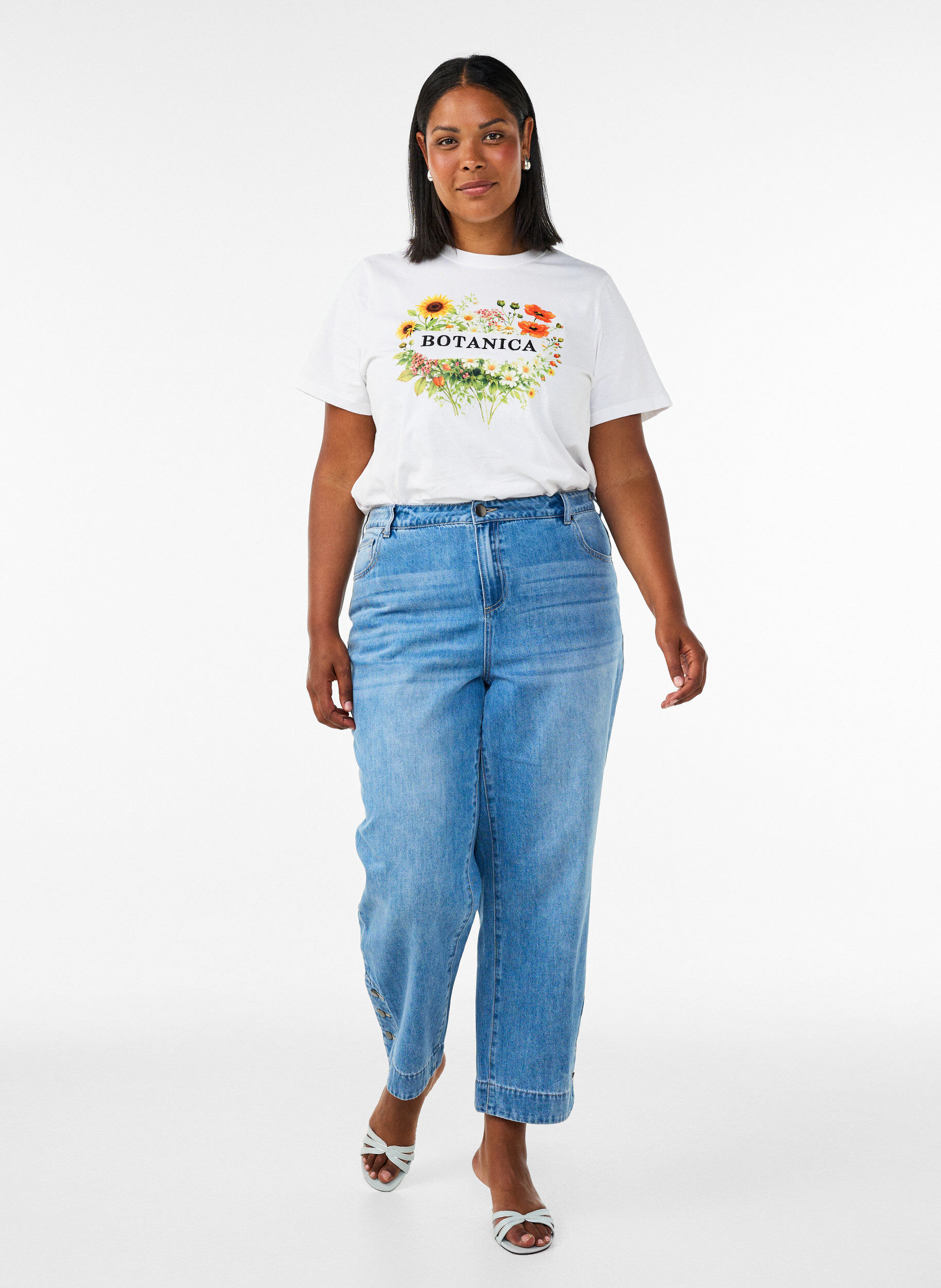 ZizziT-shirt i ekologisk bomull med tryck framtill, Vit, Model image number 1
