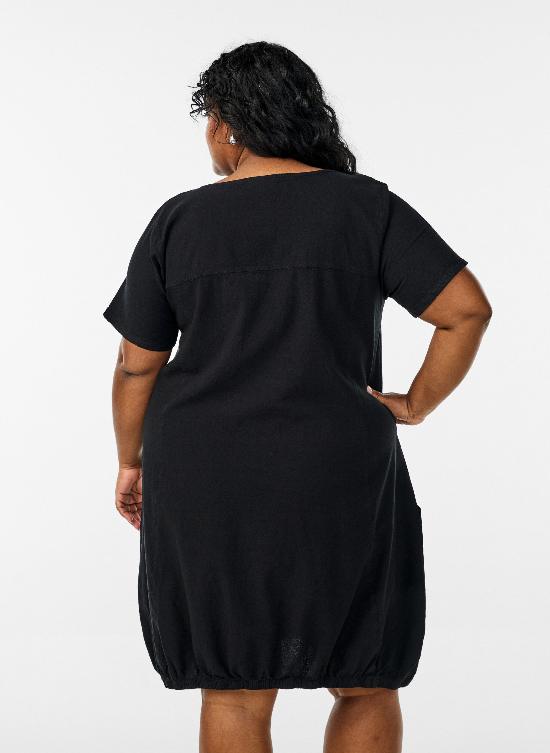ZizziKort&auml;rmad kl&auml;nning i bomull, Svart, Model image number 2