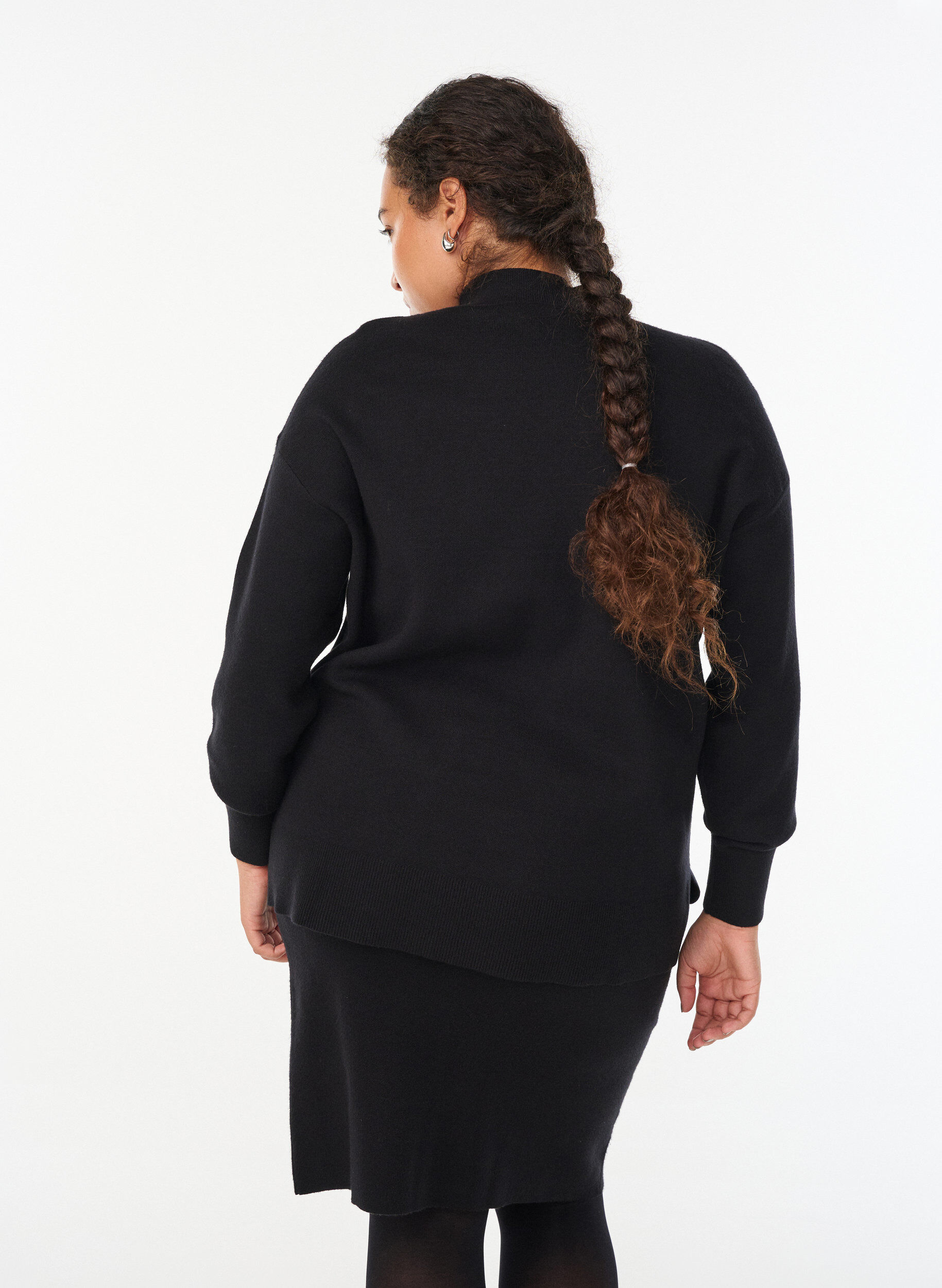 Zizzi Stickad blus med h&ouml;g hals, Svart, Model image number 2