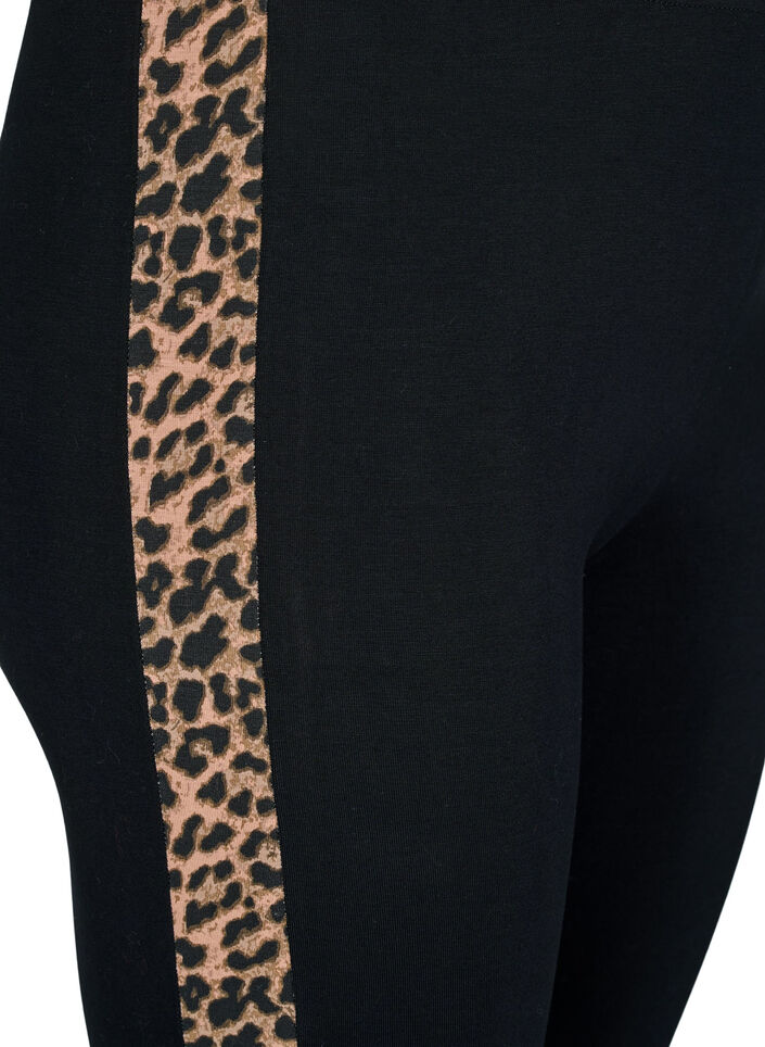 Leggings i viskos med leopardmönstrade ränder, Black W. Leo, Packshot image number 2