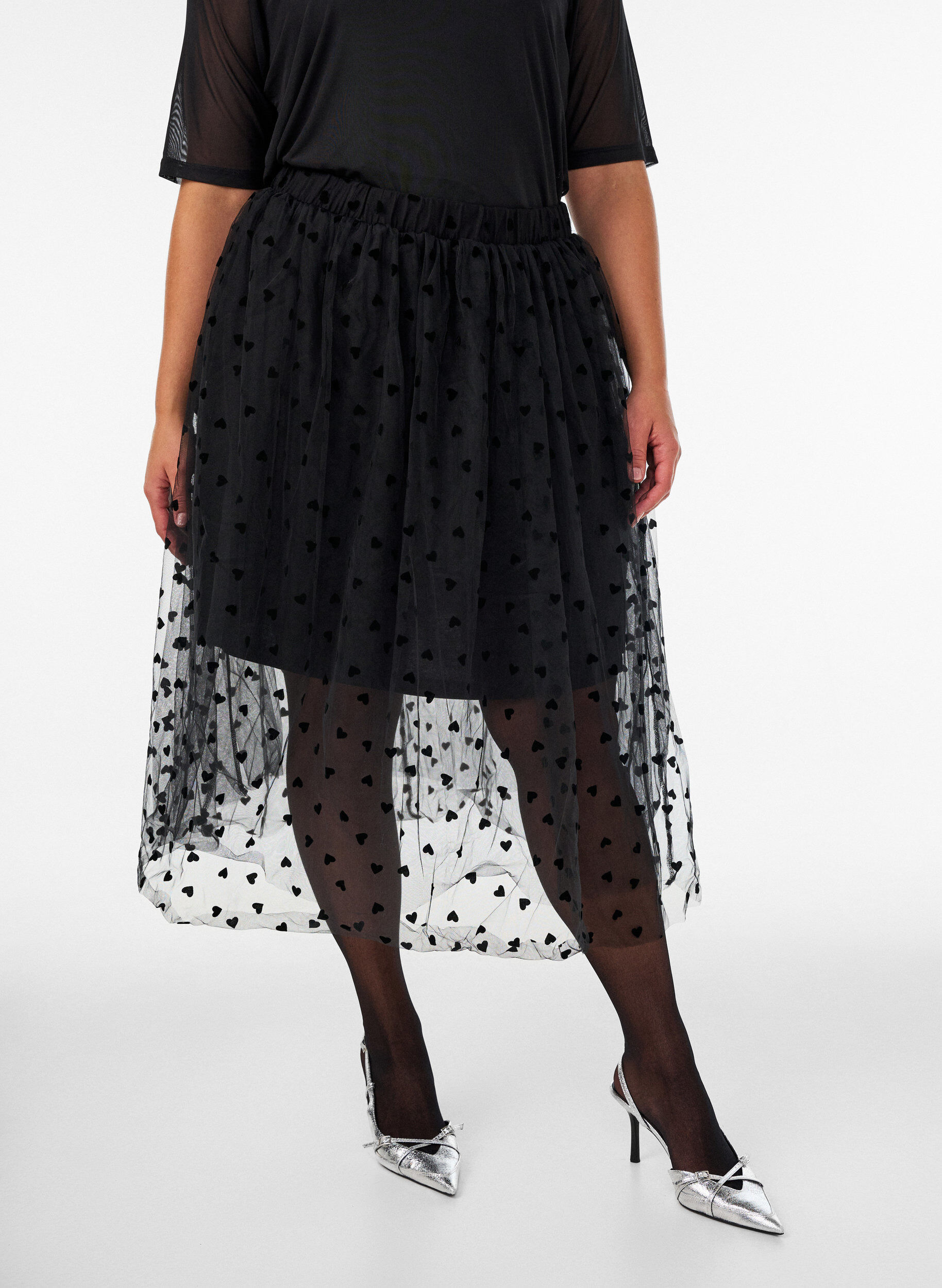 ZizziMidikjol i tyll med hj&auml;rtan, Svart, Model image number 0