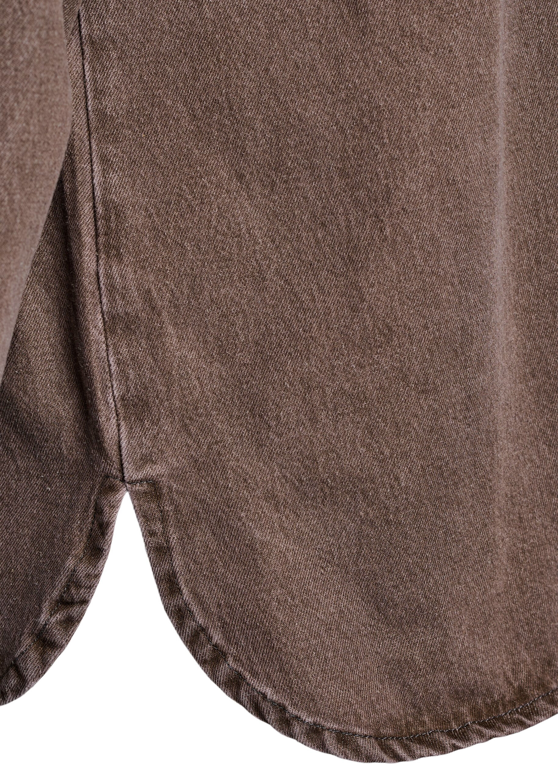 Zizzi F&auml;rgad jeansskjorta med br&ouml;stfickor, Brun, Packshot image number 3