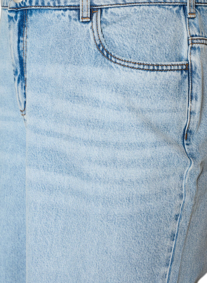 Croppade jeans med en sliten look och r&aring;a kanter, Bl&aring;, Packshot image number 2