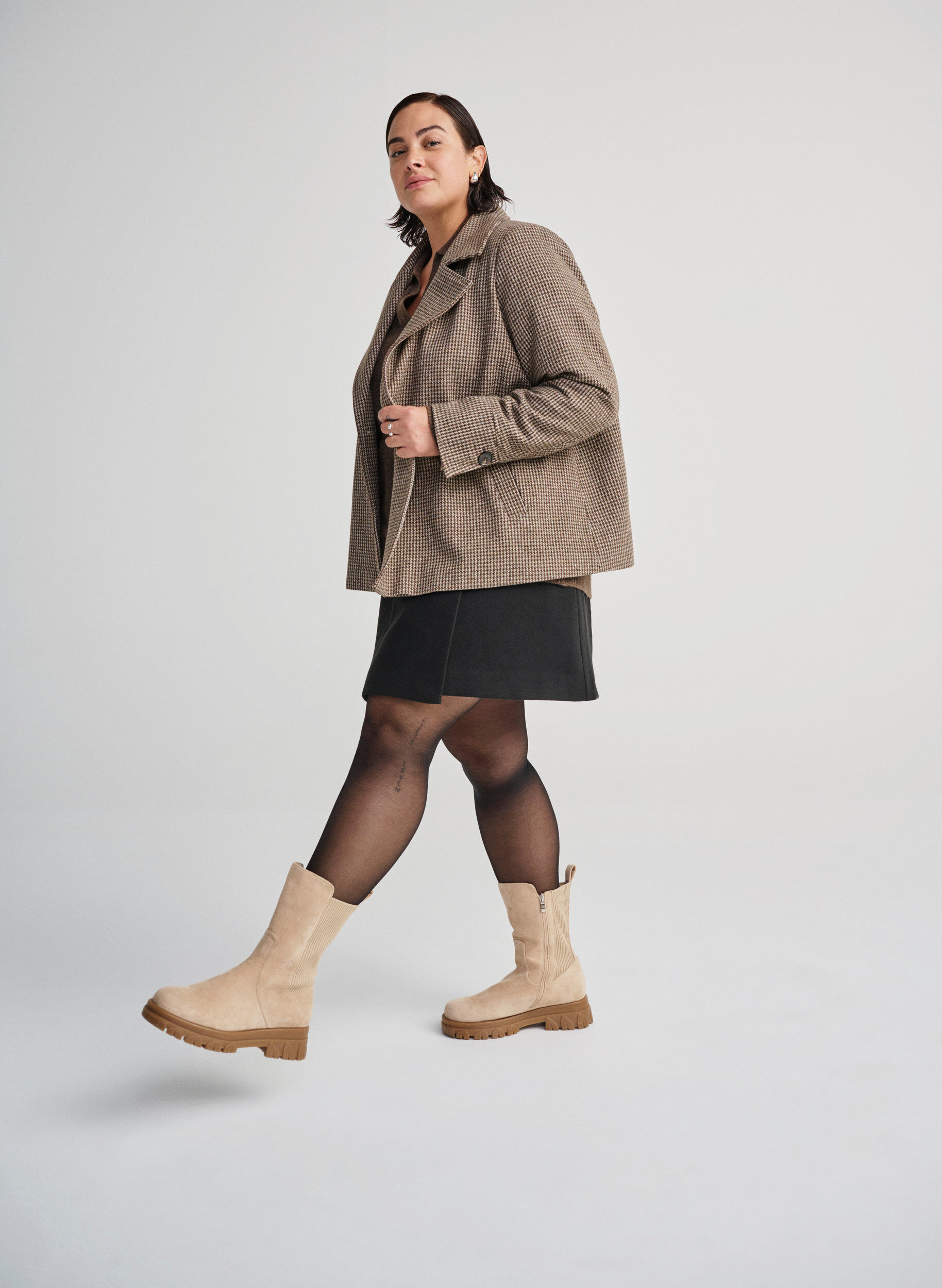 Zizzi Wide fit &ndash; Grov st&ouml;vel i mockaimitation, Beige, Image image number 0