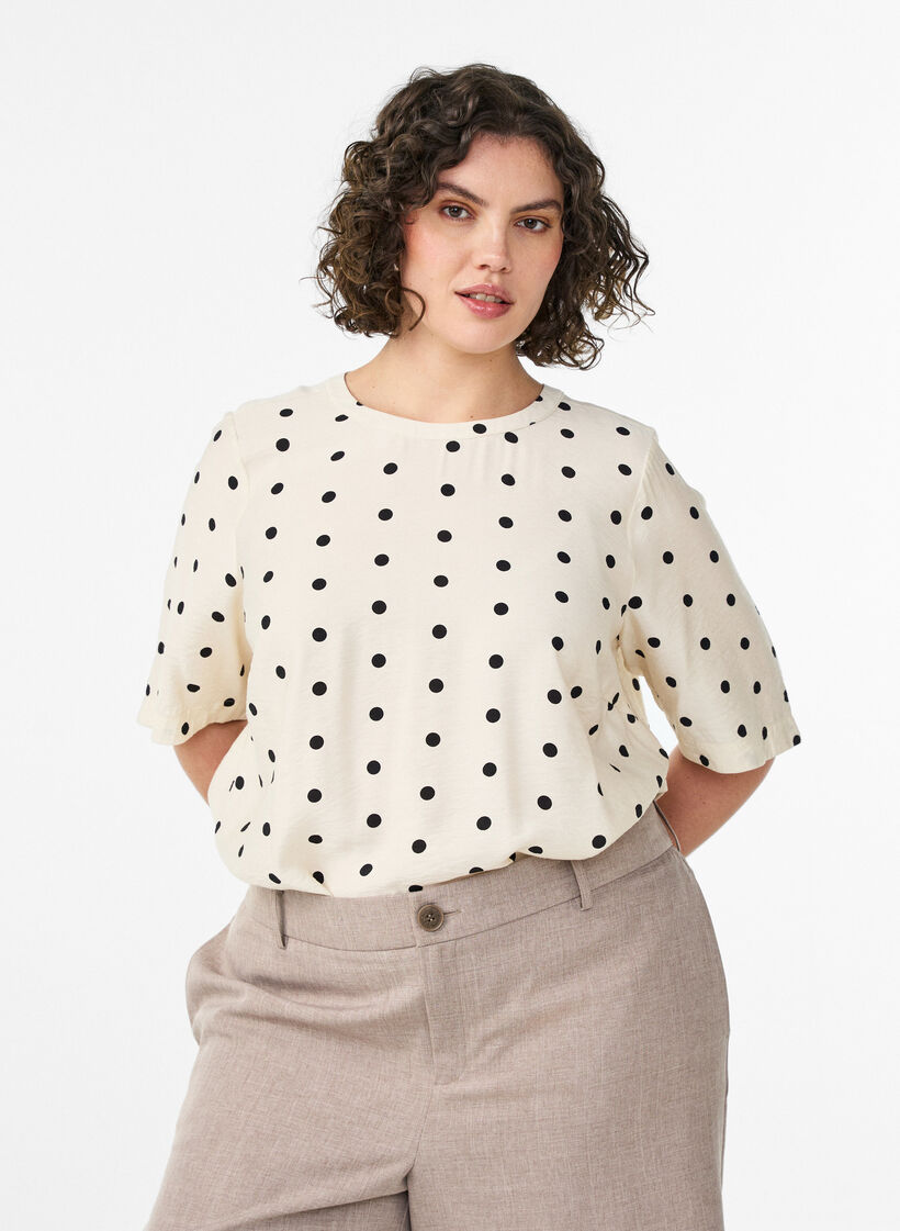 Blus i viskos med prickar och halvl&aring;nga &auml;rmar, Vanilla, Model image number 0