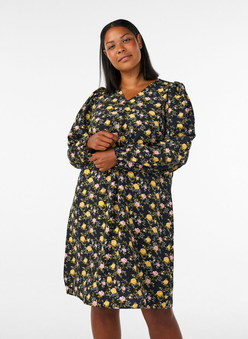M&ouml;nstrad kl&auml;nning i viskos med l&aring;nga &auml;rmar, Svart, Model image number 0