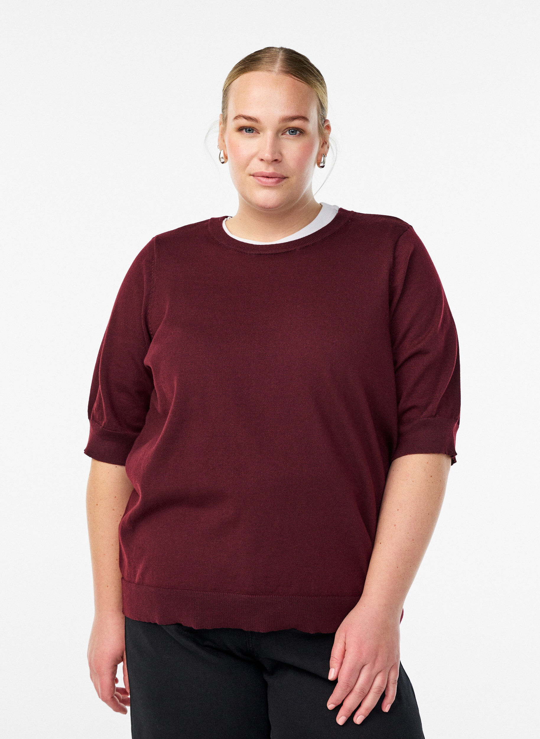 Finstickad blus med korta &auml;rmar, R&ouml;d, Model
