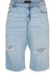 Croppade jeans med en sliten look och r&aring;a kanter, Bl&aring;, Packshot image number 0