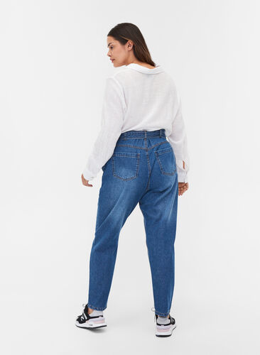Högmidjade jeans med bälte, Blue denim, Model image number 1