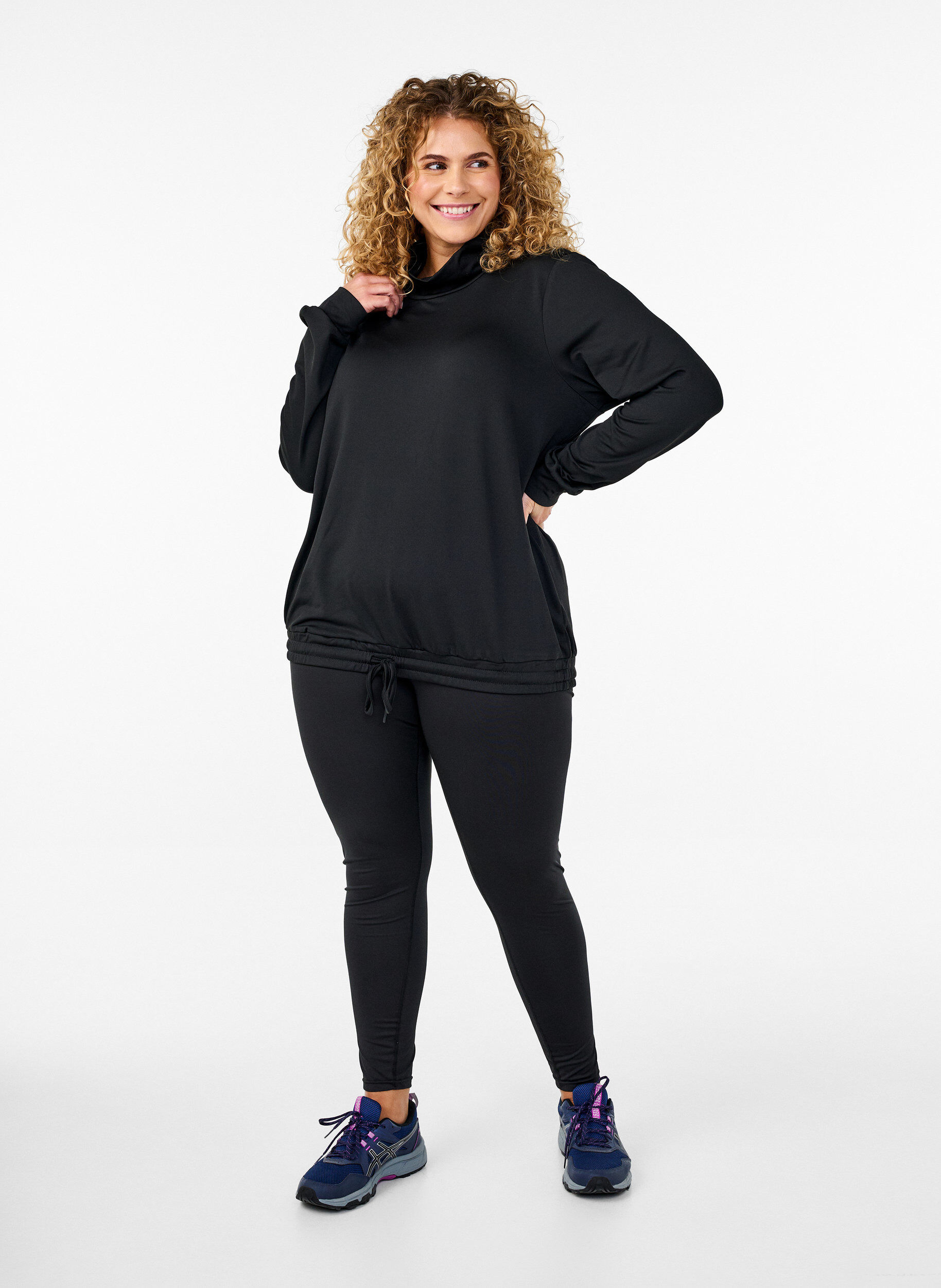 Zizzi Tr&auml;ningslinne med h&ouml;g halsringning, Black, Model image number 3