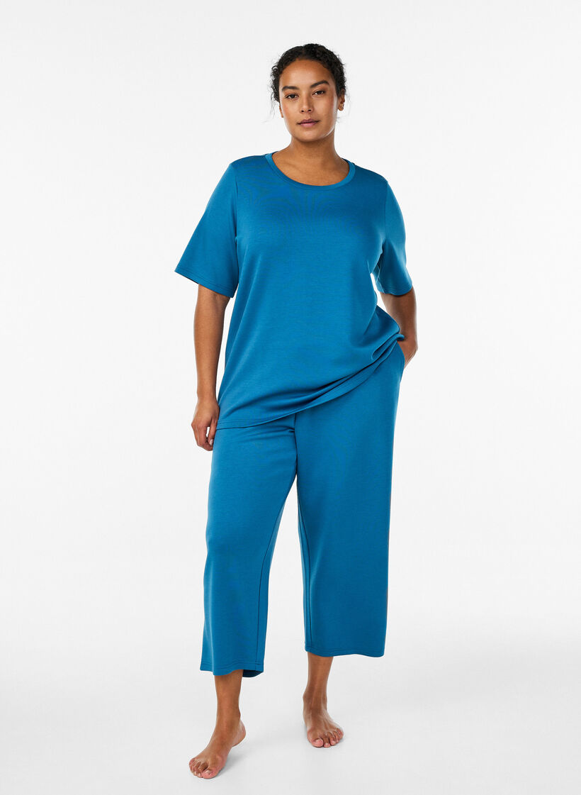 T-shirt i modalblandning, Bl&aring;, Model image number 1