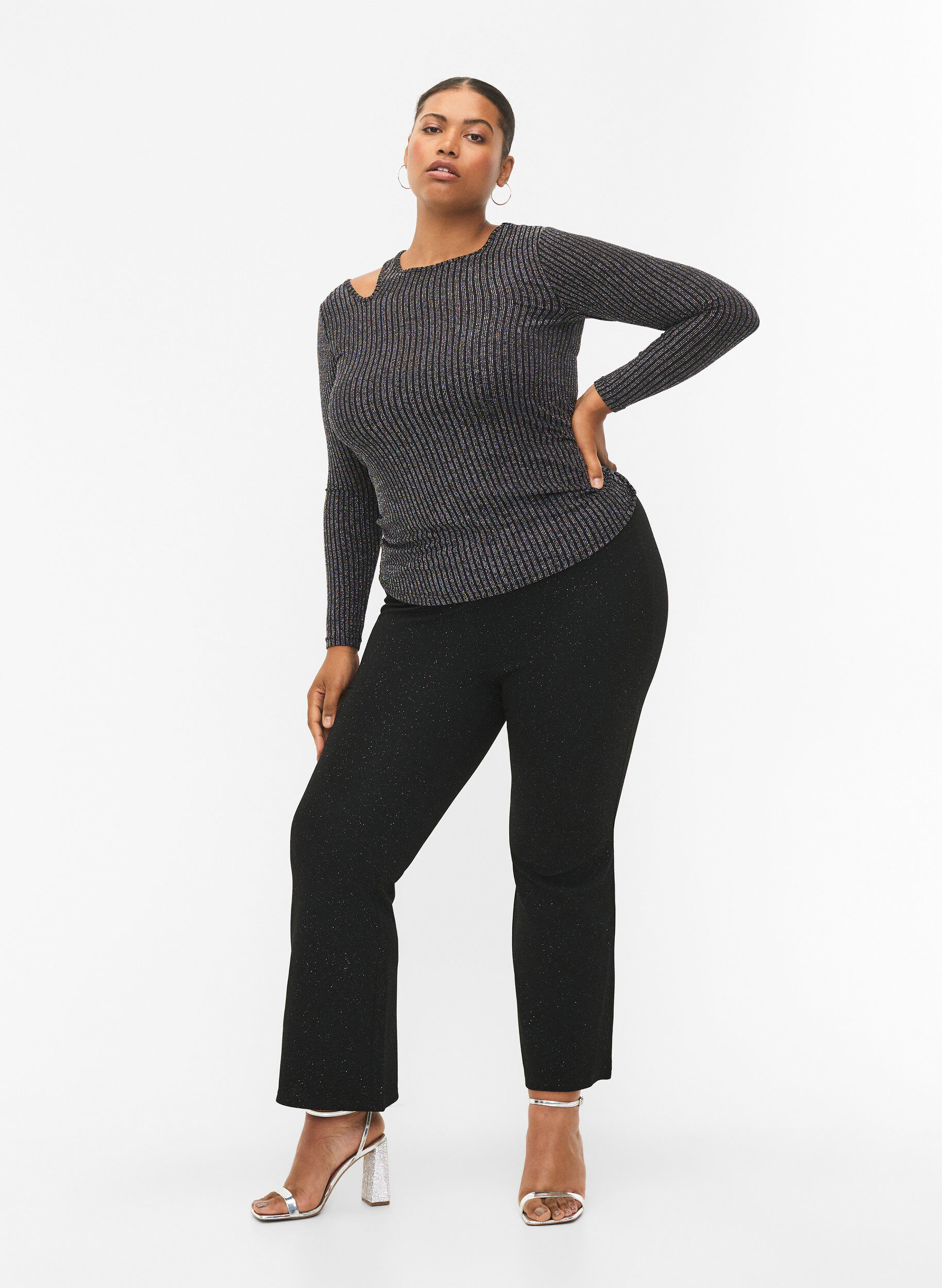 Zizzi L&aring;ng&auml;rmad blus med utsk&auml;rning och glitter, B. w. Silver Stripes, Model image number 3