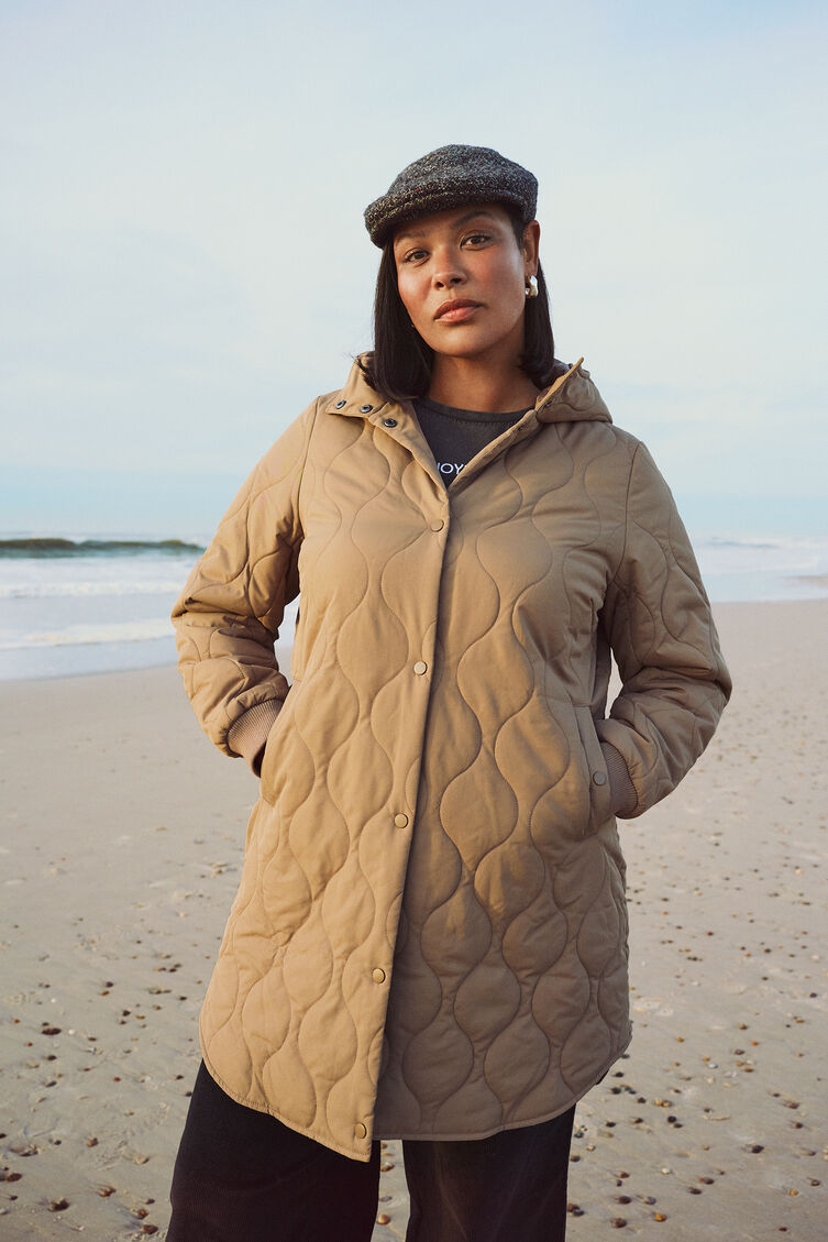 Quiltad jacka med detaljer, , Model