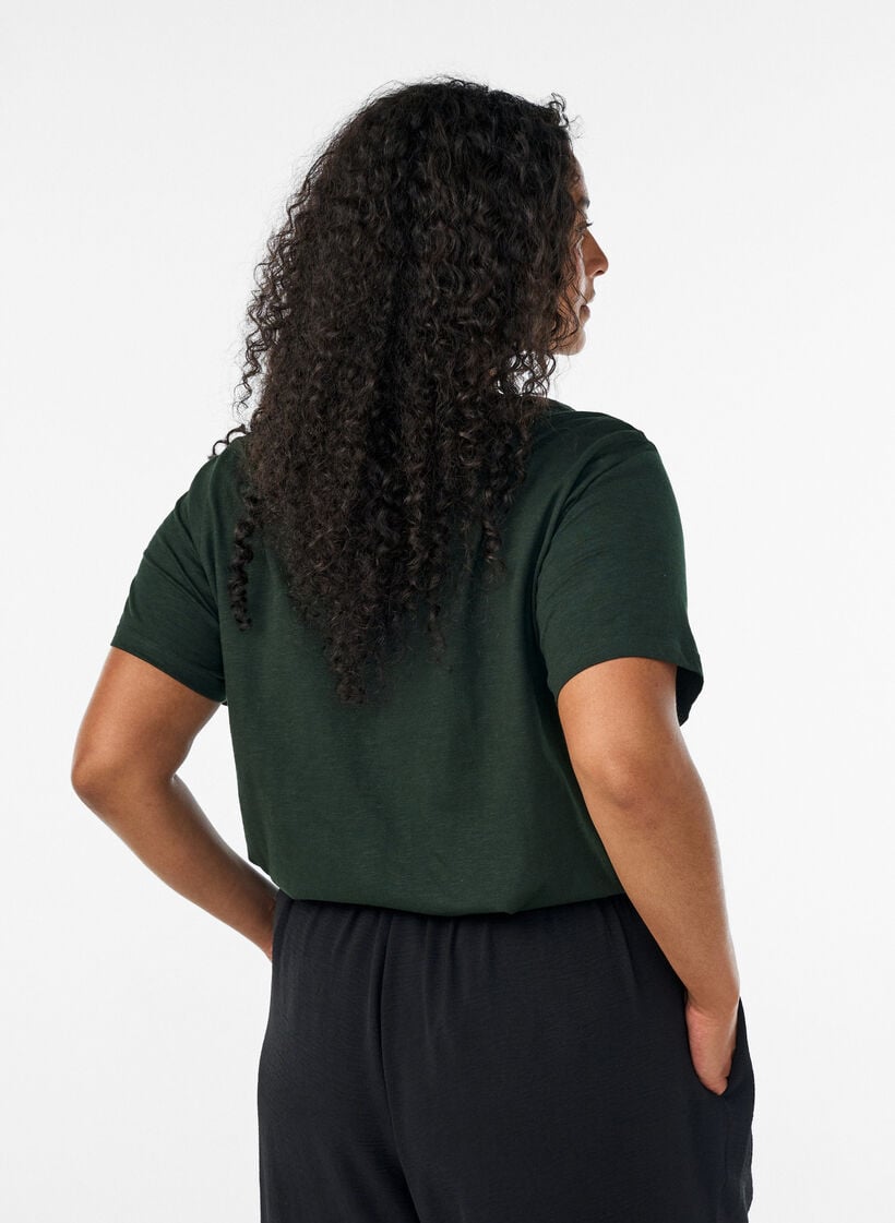 T-shirt med knappdetalj, Gr&ouml;n, Model image number 2