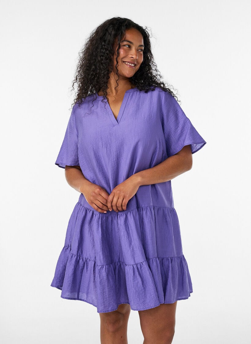 A-linjeformad kl&auml;nning med struktur, Lila, Model image number 0