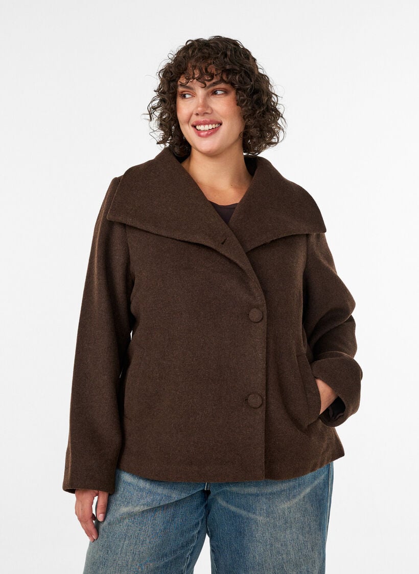 Kort jacka med asymmetrisk kn&auml;ppning, Brun, Model image number 0