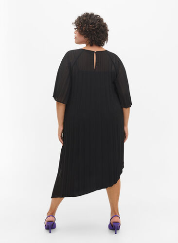 Klänning med 2/4-ärmar och a-linjeform, Black, Model image number 1