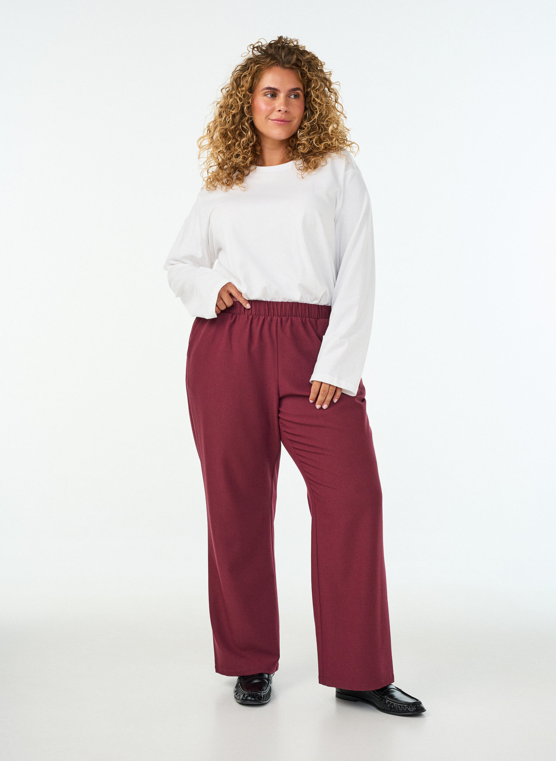 ZizziL&ouml;sa byxor med fickor, R&ouml;d, Model image number 0