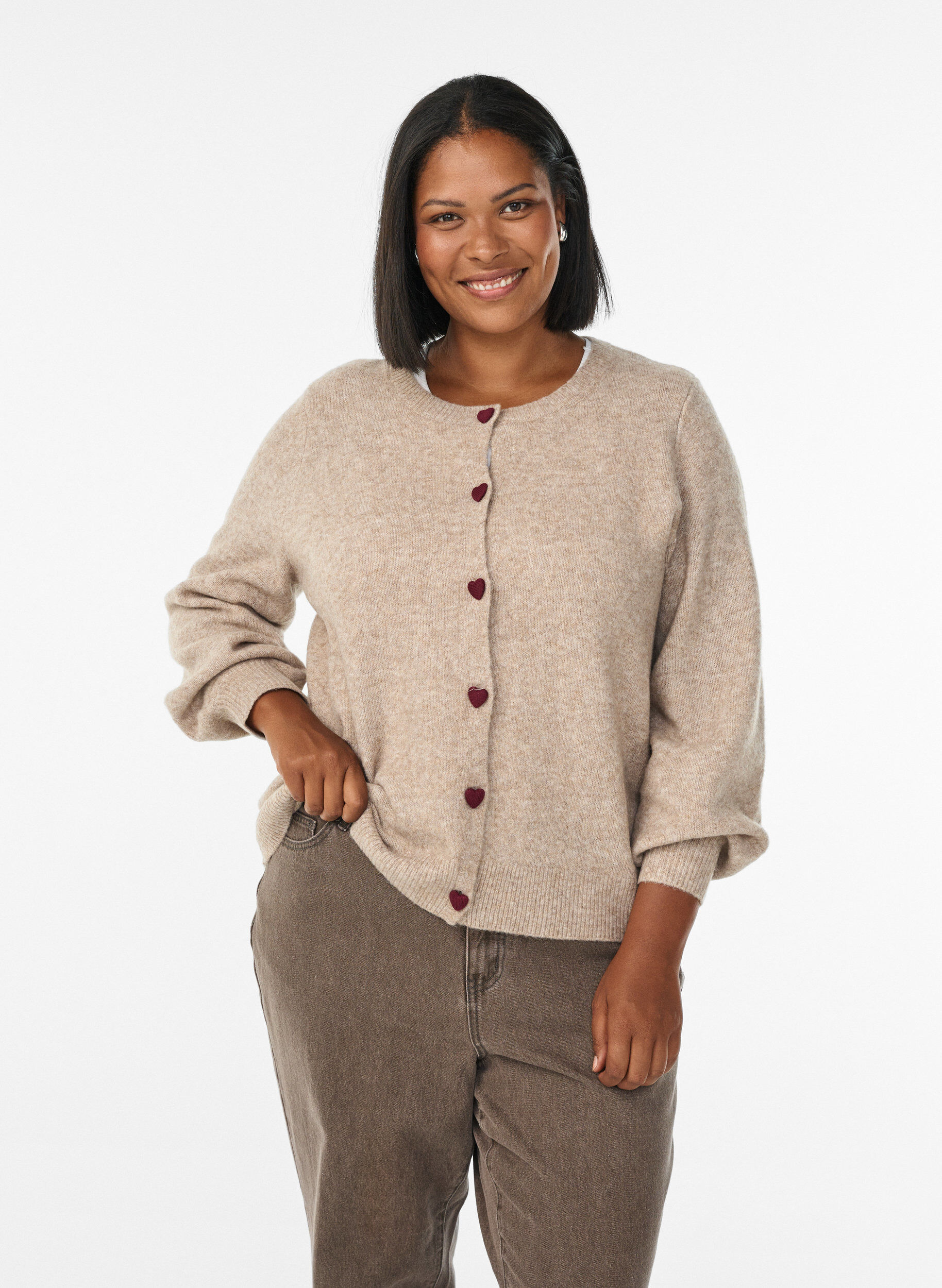 ZizziCardigan med hj&auml;rtformade knappar, Beige, Model image number 0