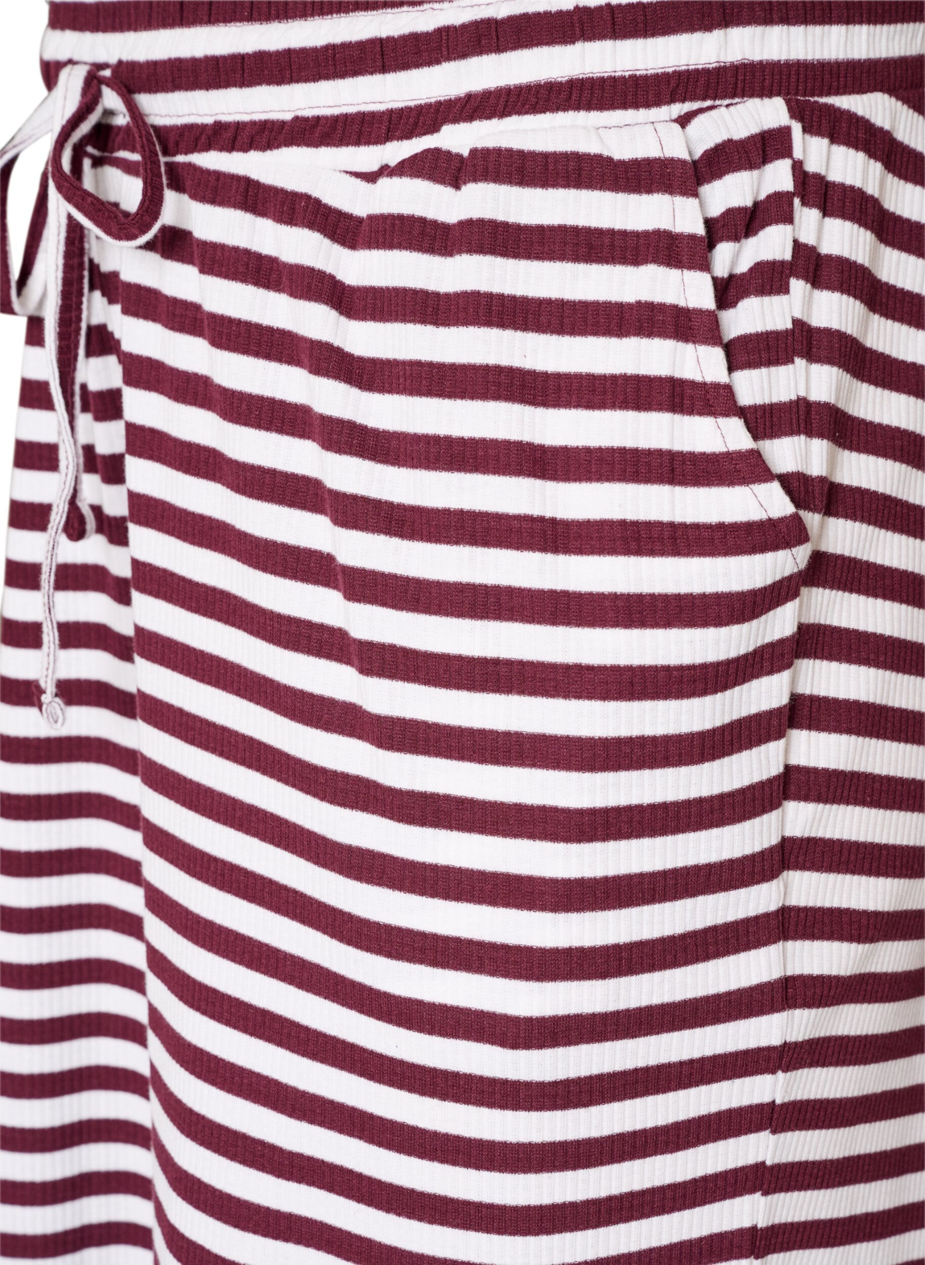 ZizziRandiga pyjamasbyxor med h&ouml;g midja och vida ben, R&ouml;d, Packshot image number 2