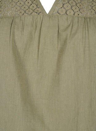 Blus i bomullsblandning med linne och virkade detaljer, Deep Lichen Green, Packshot image number 2
