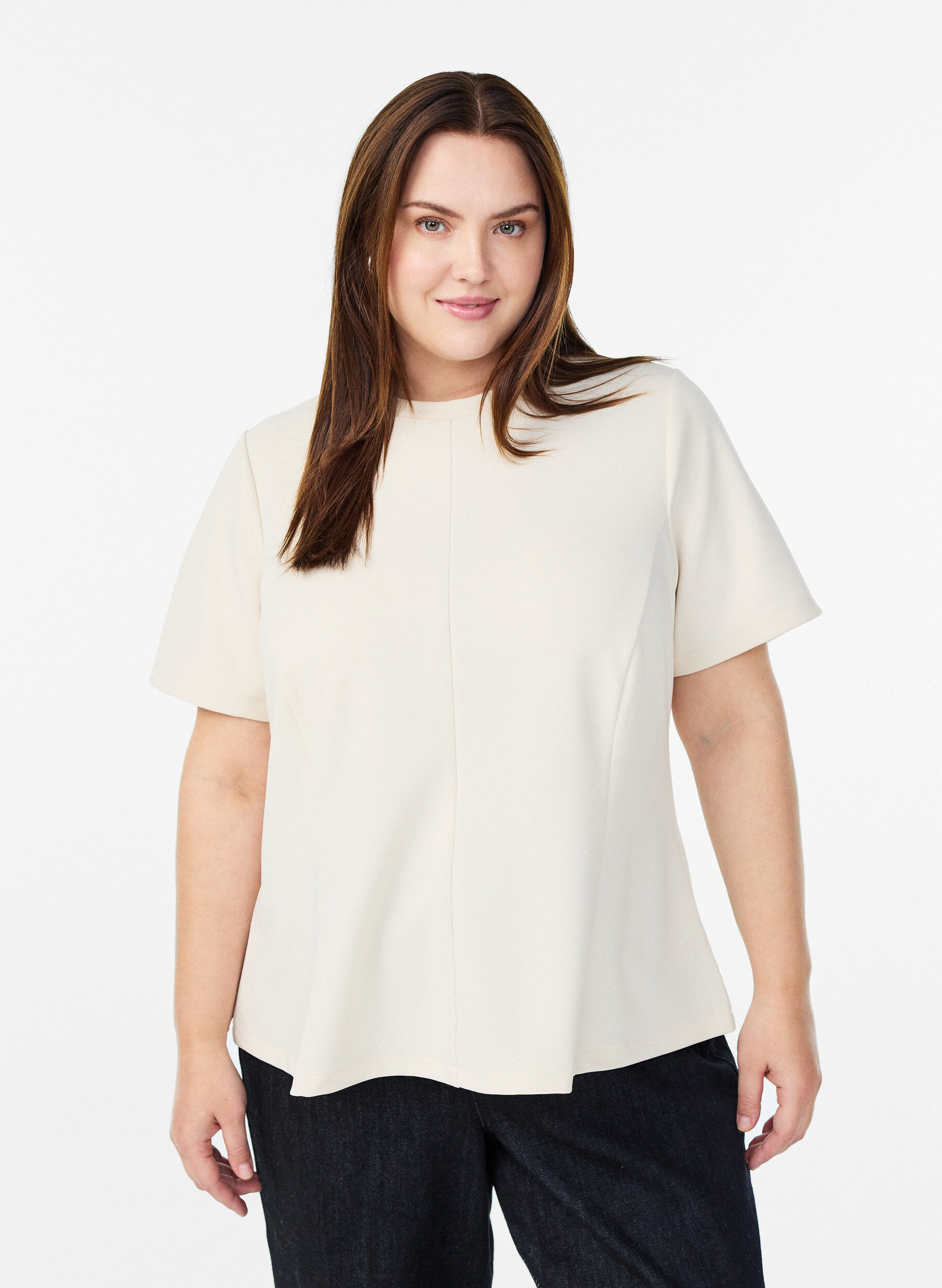 Kort&auml;rmad blus med formande insnitt, Beige, Model
