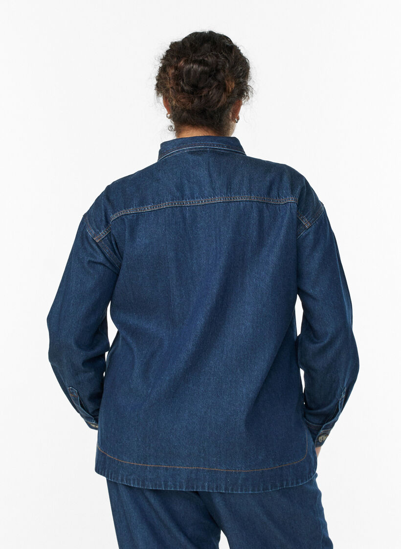 Lös skjorta i denim med bröstfickor, Blå, Model image number 2