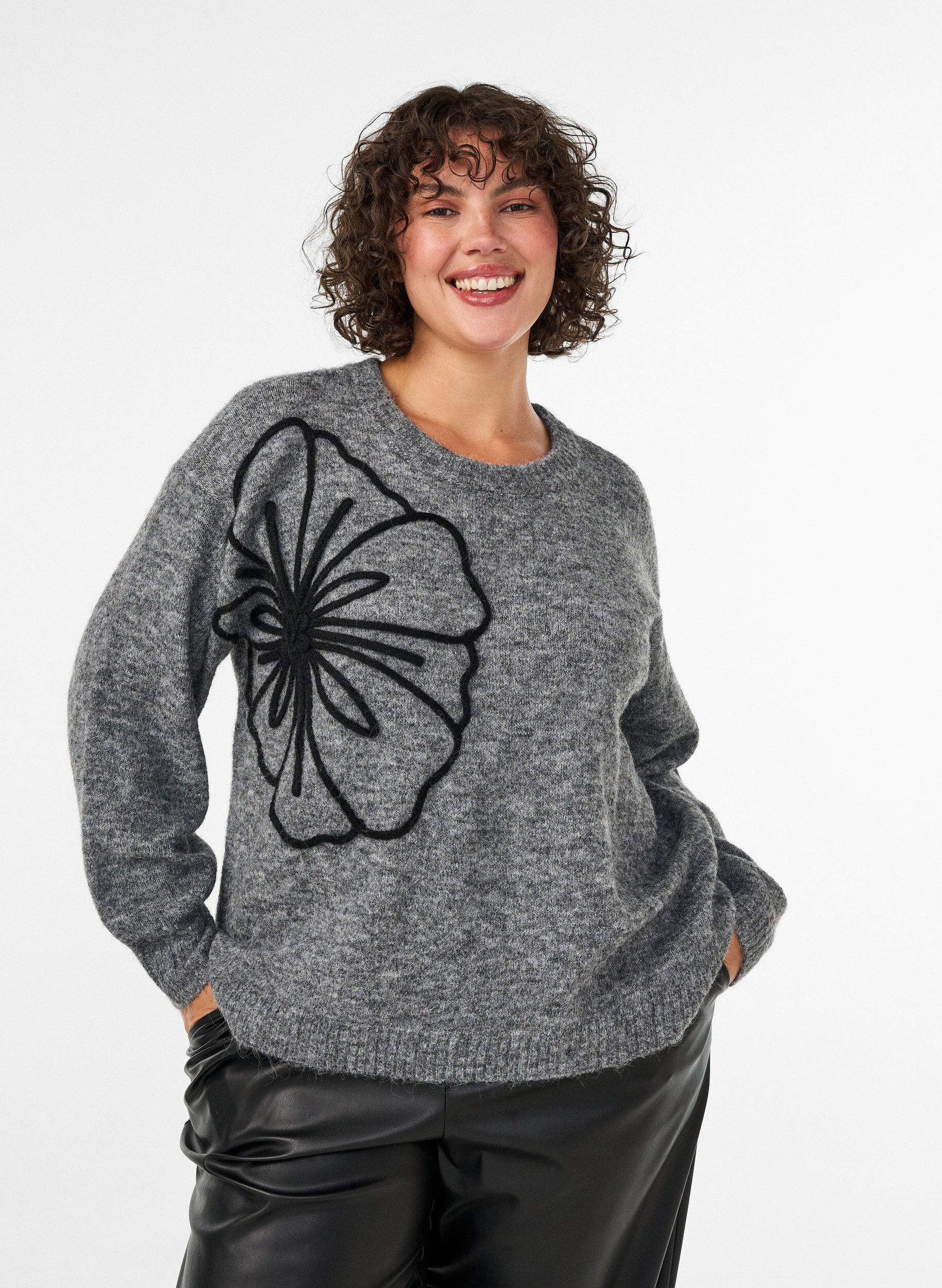 ZizziTr&ouml;ja med blomapplikation, Gr&aring;, Model image number 0