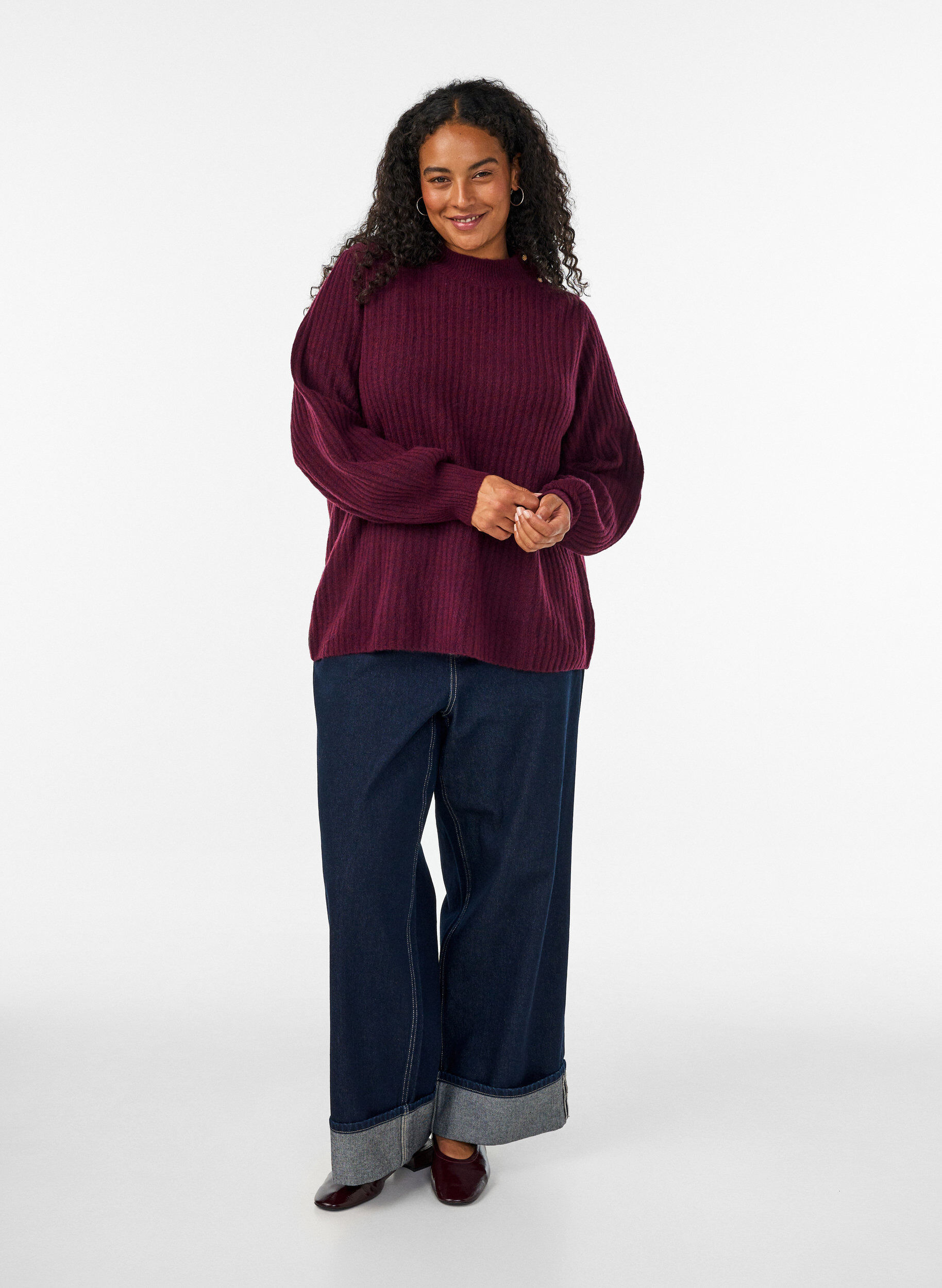 ZizziRibbstickad tr&ouml;ja med puff&auml;rmar och knappar, M&ouml;rk Bordeaux, Model image number 1