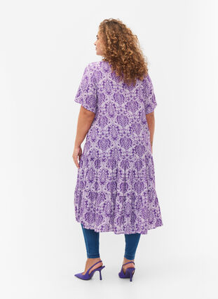 Kortärmad viskosklänning med tryck, D. Lavender Oriental, Model image number 1