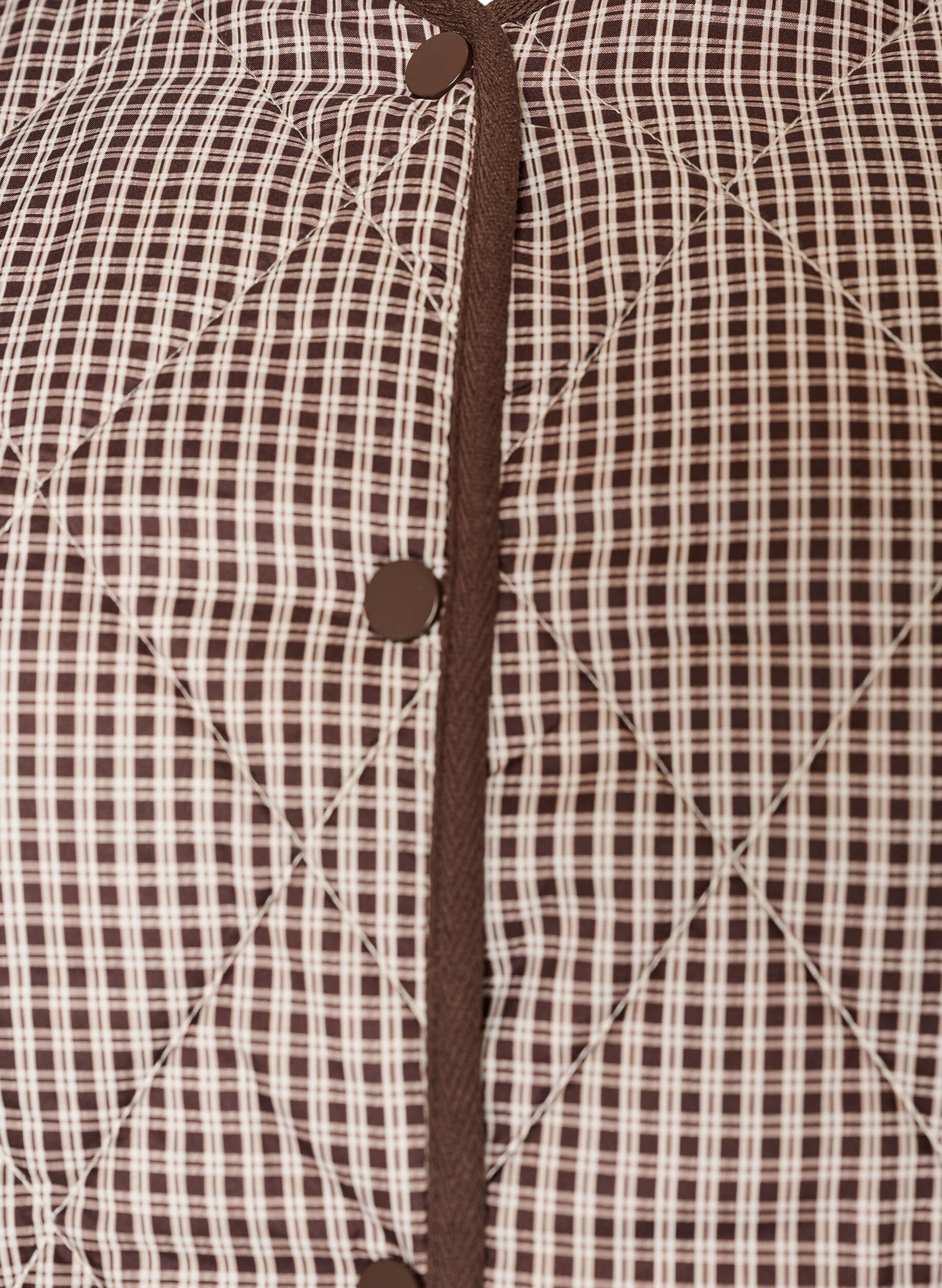 ZizziQuiltad jacka med sm&aring; rutor och kontrastkant, Brun, Packshot image number 2