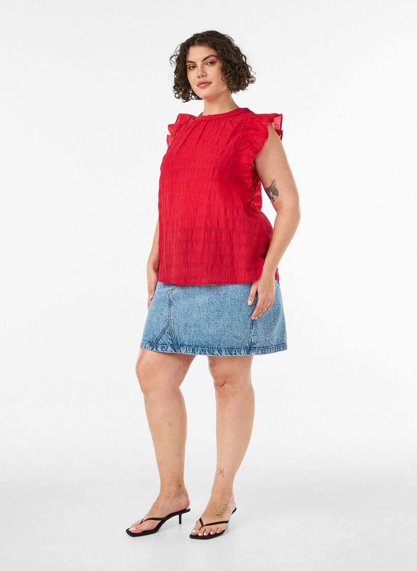 &Auml;rml&ouml;s blus med struktur och volanger, R&ouml;d, Model image number 1