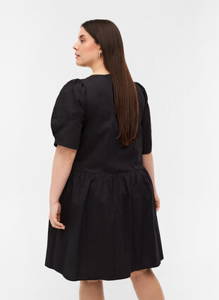 Skjortklänning i bomull med puffärmar, Black, Model image number 1