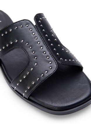 Platta slip on-sandaler med bred passform och nitar, Black, Packshot image number 3