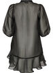 Kort kl&auml;nning i organza med volangkant, Svart, Packshot image number 1