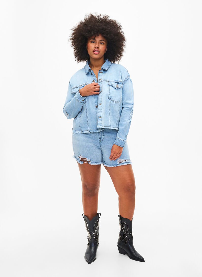 Kort jeansjacka med slitna detaljer, Light Blue Denim, Model image number 2