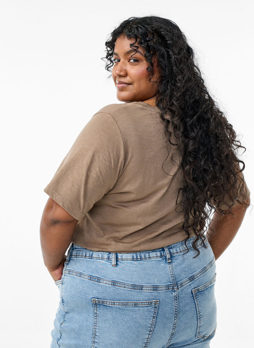 Kort&auml;rmad enkel t-shirt med v-ringning, Brun, Model image number 2