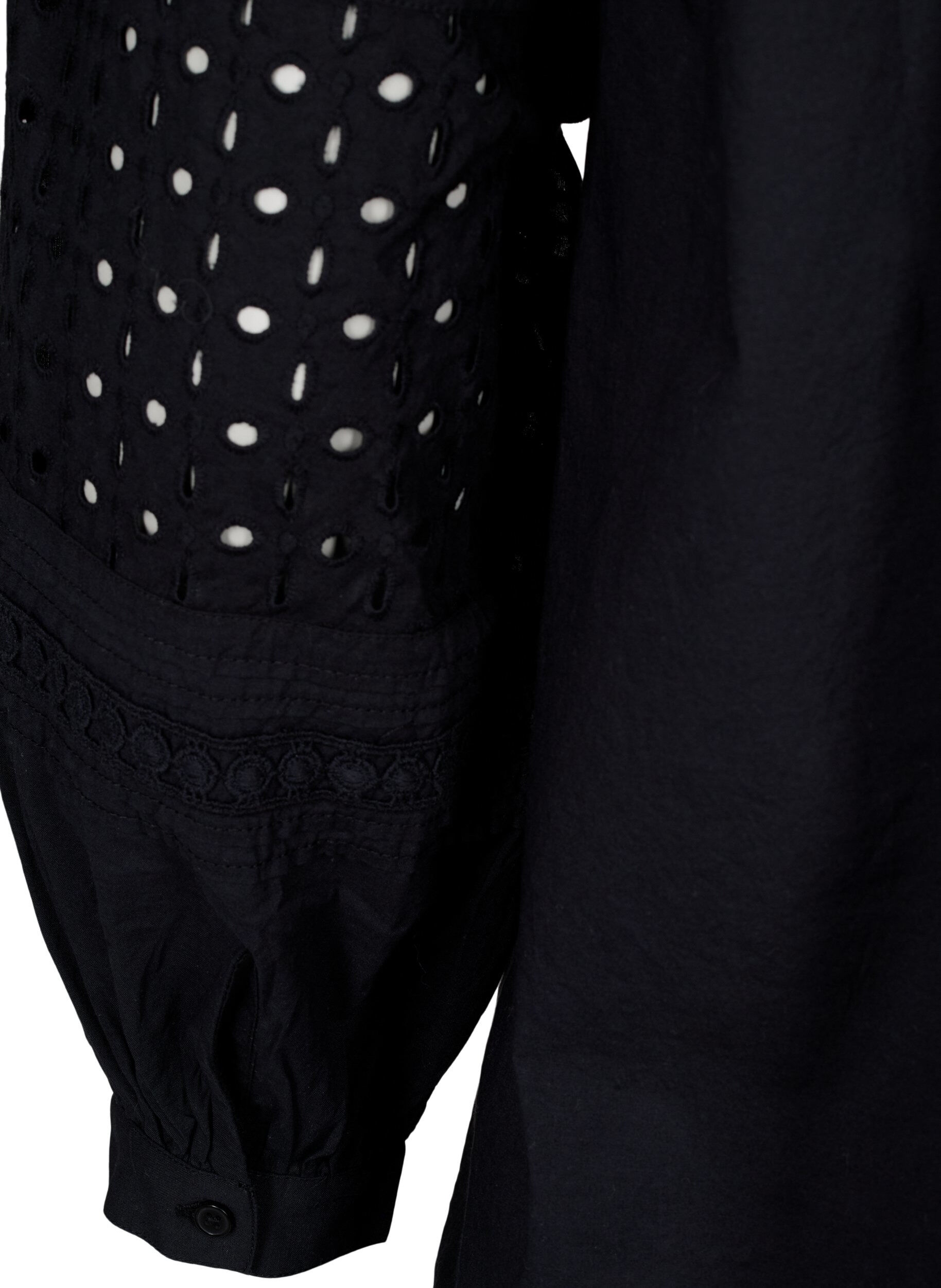 Zizzi L&aring;ng&auml;rmad blus med dekorativa detaljer, Black, Packshot image number 3