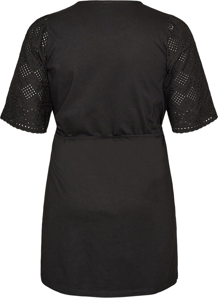 Kl&auml;nning i bomull med &auml;rmar i broderie anglaise och knytsk&auml;rp i midjan, Svart, Packshot image number 1