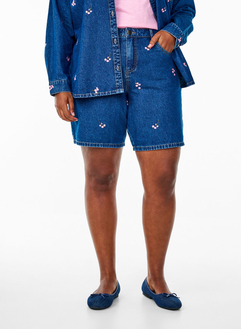 Jeansshorts med broderade blommor, Bl&aring;, Model image number 3